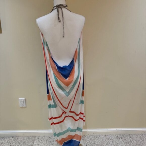 Pool to Party Coverup by Subtle Luxury OS - Picture 10 of 12